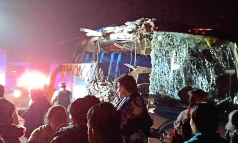 Accidente de autobús deja 3 muertos en Veracruz