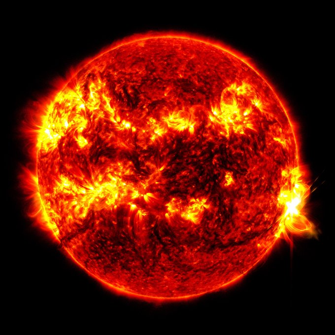La NASA capta intensa erupción solar desde el espacio
