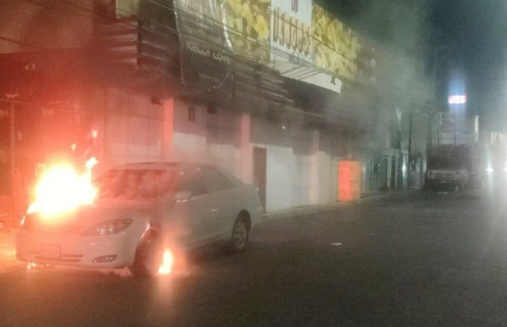 Incendio en centro nocturno de Puebla deja al menos cinco muertos