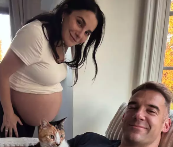 Martha Higareda anuncia el nacimiento de sus gemelas y revela complicaciones en el parto