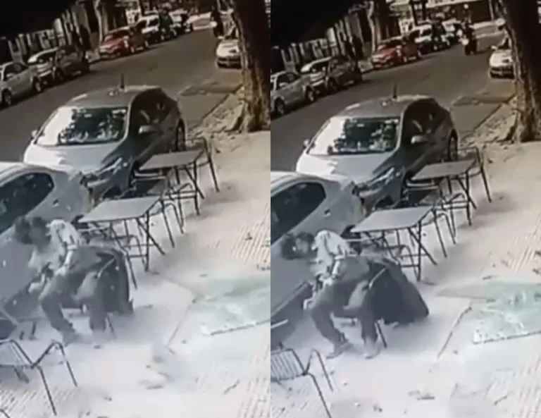 Desayunaba en cafetería cuando un vidrio le cayó en la cabeza: video
