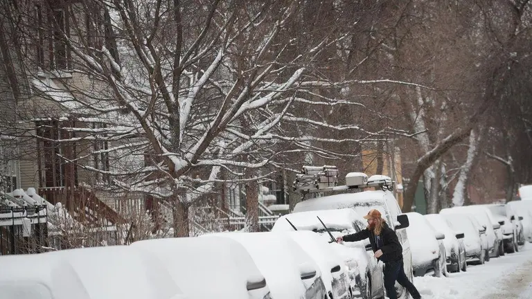 Una gran tormenta invernal amenaza a EE.UU. y Canadá con fuertes nevadas