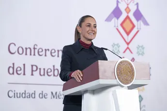 Sheinbaum pide a la FIFA reflexionar sobre el costo del Mundial y su impacto en la afición