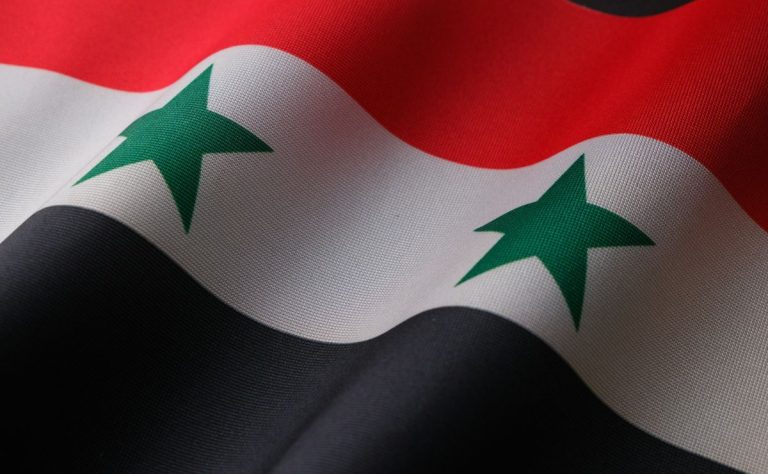 Trump anuncia que EE.UU. sacará a Siria de la lista de Estados patrocinadores del terrorismo