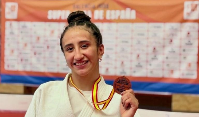 Conquista tamaulipeca Frida Maya bronce en la Super Copa de España de Judo